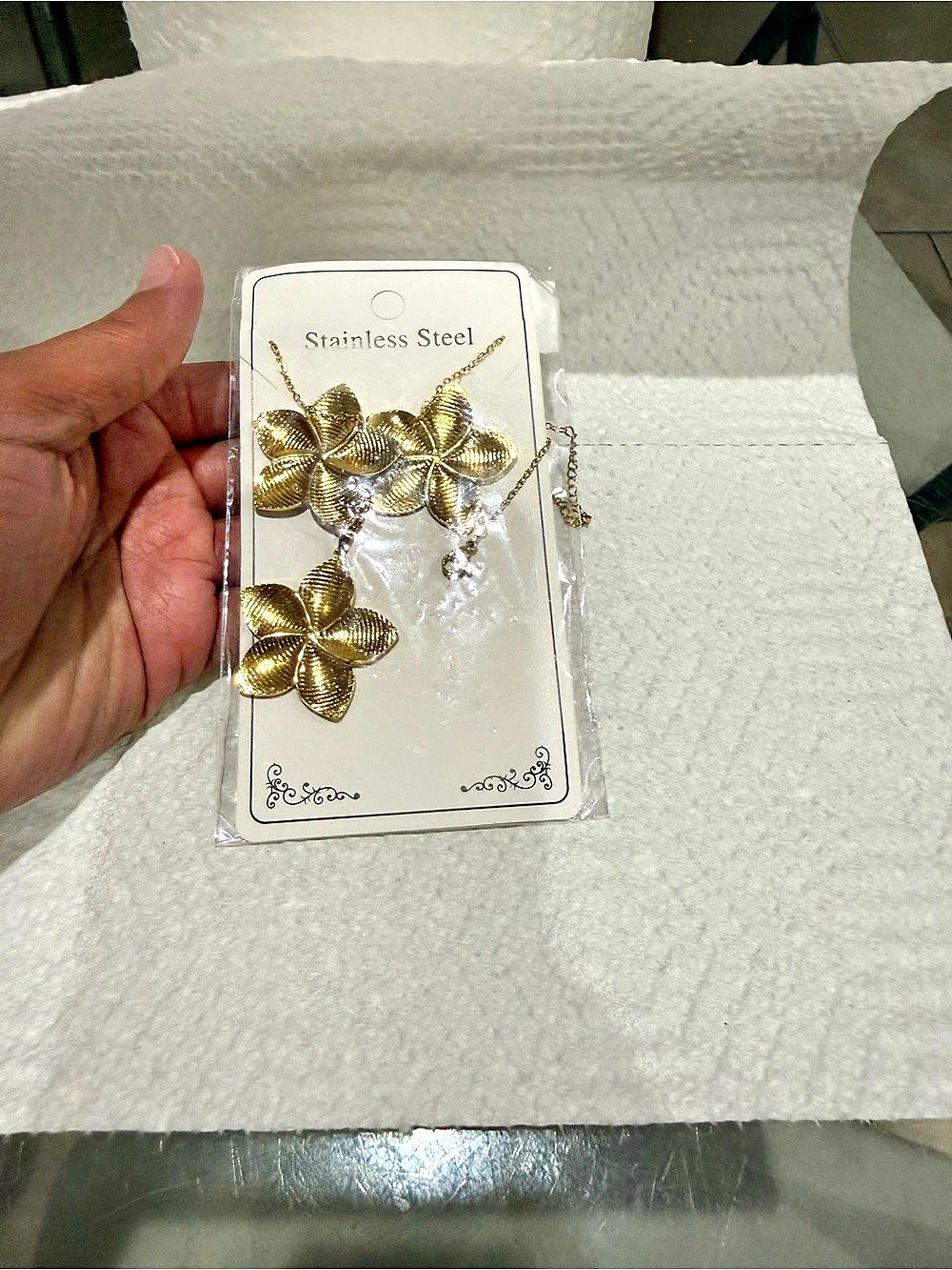 Gold Flower Necklace & Earrings NWT